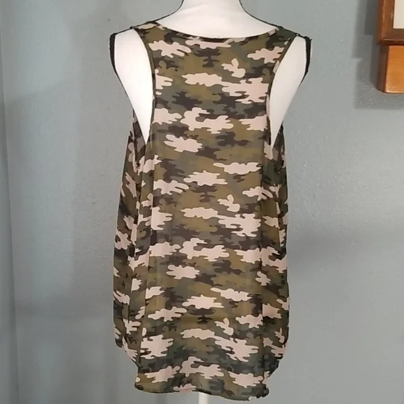 Iris Los Angeles Plus Racer Back Camo Tank Top - Picture 6 of 7